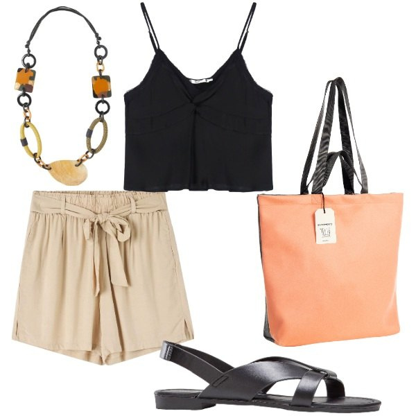 Outfit donna - Outifit di luglio. Stile Casual per Tutti i giorni. Abbinamento con sandali, shorts, borse tote, top, collane.