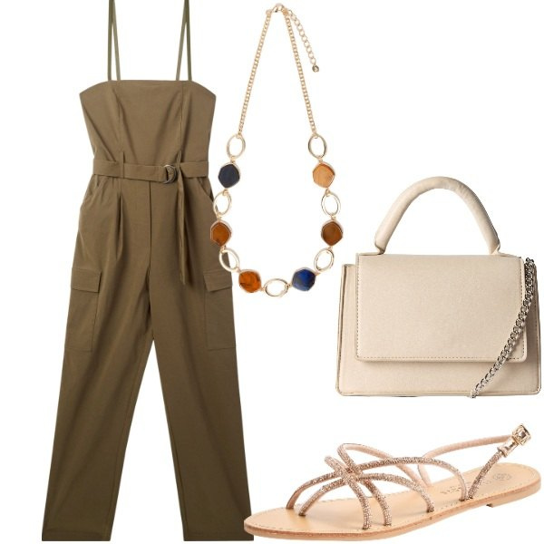 Outfit donna - A cena fuori. Stile Casual chic per Serata fuori. Abbinamento con tute, sandali, borse a tracolla, collane.