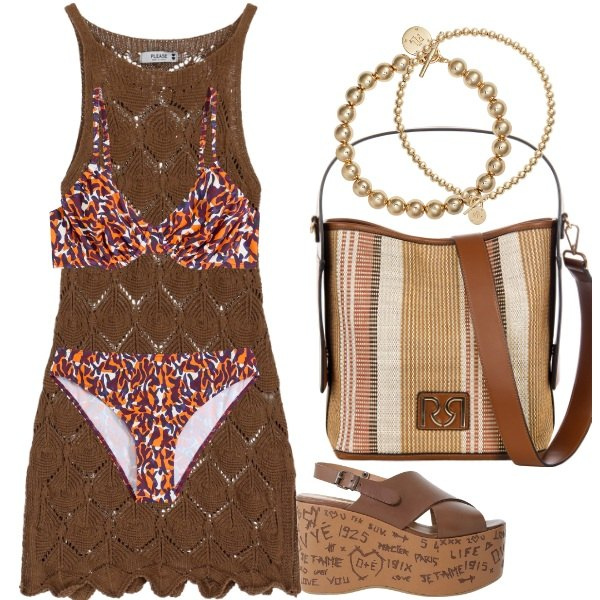 Outfit donna - bikini leopardato. Stile Casual per Mare. Abbinamento con bikini, borse a secchiello, vestiti corti, zeppe, collane, braccialetti.