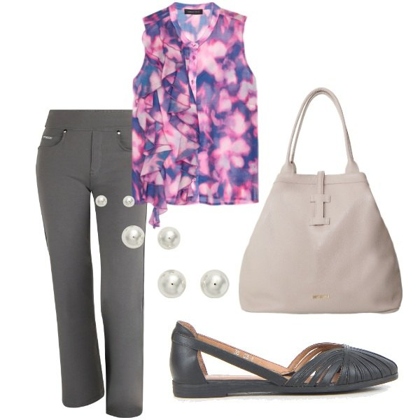Outfit donna - Serata tra amici. Stile Casual per Tutti i giorni. Abbinamento con borse tote, pantaloni, orecchini, top, ballerine.