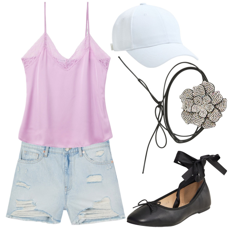Outfit donna - In vacanza con comodità. Stile Casual per Tutti i giorni. Abbinamento con top, cappelli, shorts, ballerine, collane.