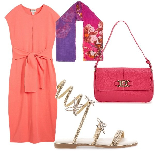 Outfit donna - A cena fuori. Stile Casual chic per Serata fuori. Abbinamento con vestiti, borse a spalla, sandali, foulard.