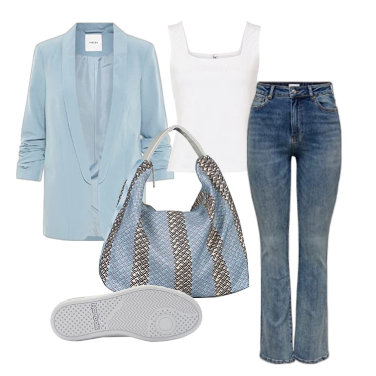 Outfit femme - Août. Style Casual chic pour Tous les jours. Assortir avec t-shirts, sneakers, sacs en bandoulière, blazers, jean patte d'éléphant.