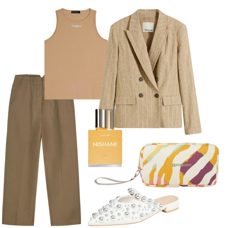 Outfit donna - Fine agosto. Stile Casual chic per Tutti i giorni. Abbinamento con blazer, profumi, ballerine, canottiere, valigie, pantaloni.