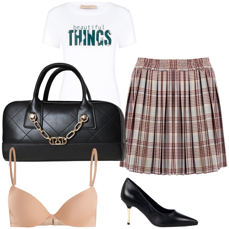 Outfit donna - Cose da ogni giorno. Stile Basic per Tutti i giorni. Abbinamento con minigonne, borse a mano, reggiseni push-up, décolleté, t-shirt.