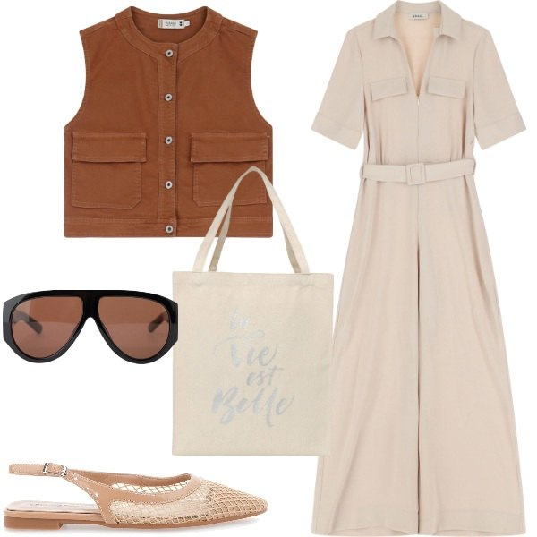 Outfit donna - Giornate di sole settembrine. Stile Casual per Tutti i giorni. Abbinamento con borse tote, gilet, occhiali da sole, tute, ballerine.