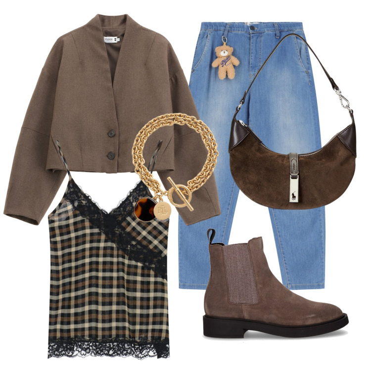 Outfit donna - Semplicità. Stile Casual per Tutti i giorni. Abbinamento con jeans, blazer, top, borse a spalla, braccialetti con ciondoli, stivaletti chelsea.
