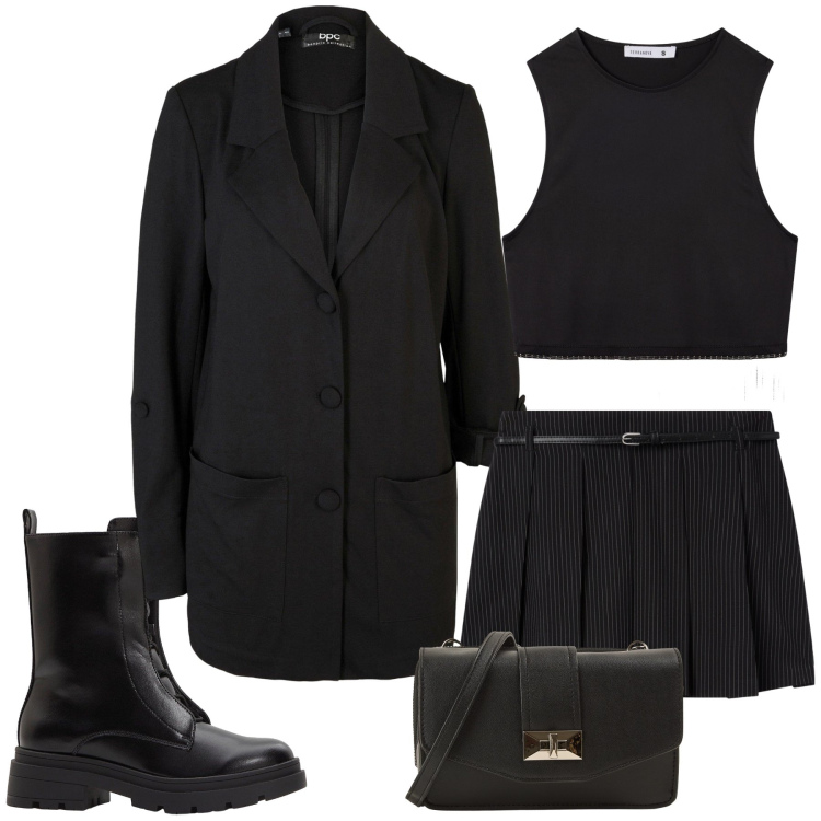 Outfit donna - Total black total glam. Stile Glamour per Serata fuori. Abbinamento con blazer, stivaletti, borse a tracolla, top, minigonne.