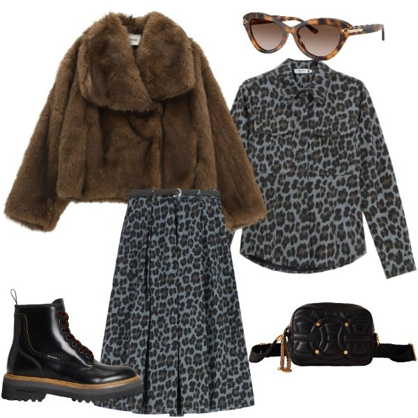 Outfit donna - blue leopard. Stile Sporty chic per Tutti i giorni. Abbinamento con gonne longuette, camicie, borse a tracolla, blazer, occhiali da sole, anfibi.
