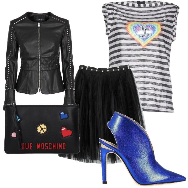 Outfit donna - San Valentino con il cuore!. Stile Urban per Serata fuori. Abbinamento con pochette con tracolla removibile nero, gonne longuette, t-shirt a righe con paillettes senza maniche jersey, décolleté slingback effetto laminato con scollo blu, cappotto con taschini e zip in ecopelle nero.