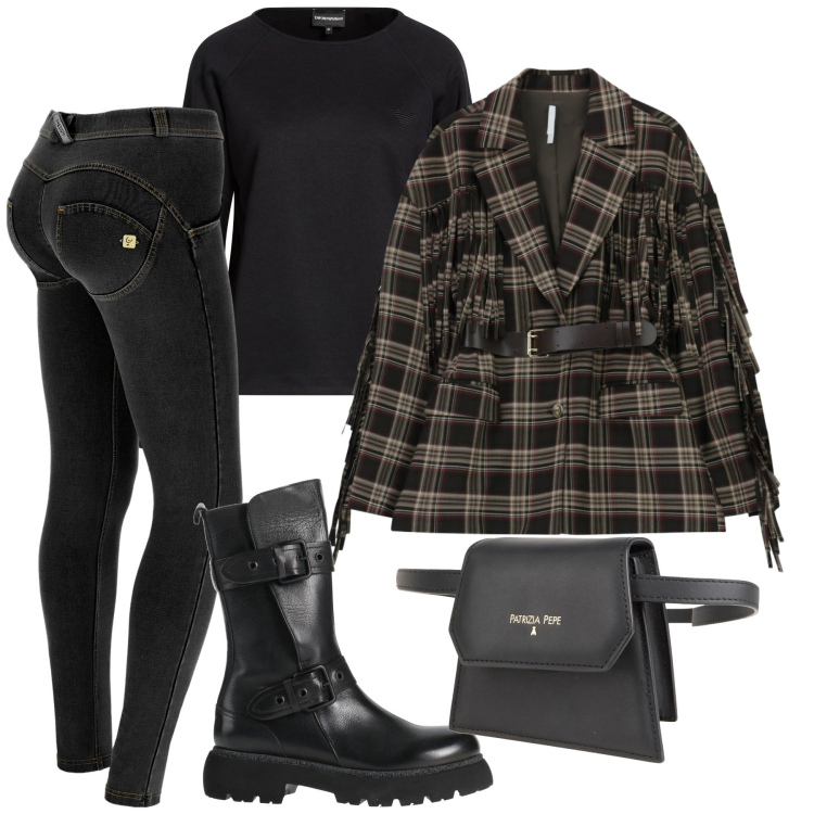 Outfit donna - Gennaio in città. Stile Urban per Tutti i giorni. Abbinamento con stivaletti, marsupi, t-shirt, blazer, jeggings.