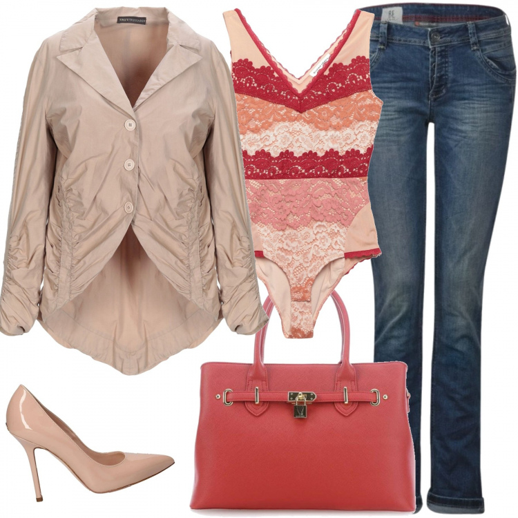 Outfit donna - Il mio San Valentino. Stile Trendy per Ufficio. Abbinamento con giacca con arricciature collo con revers a maniche lunghe interno foderato in cotone senza tasche tinta unita, top con pizzo fantasia multicolore scollatura profonda con zip in tulle, jeans slim fit blu, catena mini in ecopelle con tracolla regolabile, décolleté effetto vernice.