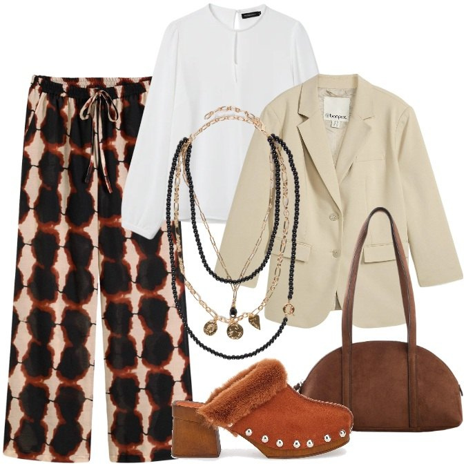 Outfit donna - marzo boho. Stile Boho per Tutti i giorni. Abbinamento con borse a tracolla, pantaloni, blazer, collane, bluse, zoccoli.