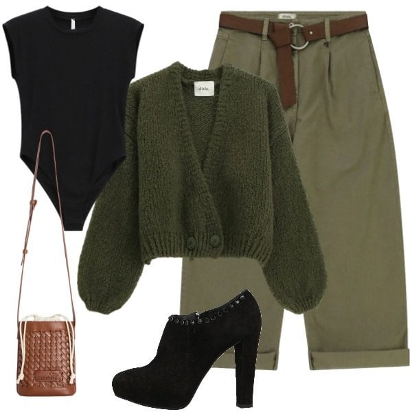 Outfit donna - Il richiamo della Foresta. Stile Urban per Tutti i giorni. Abbinamento con stivaletti, borse a secchiello, t-shirt, pantaloni, cardigans.