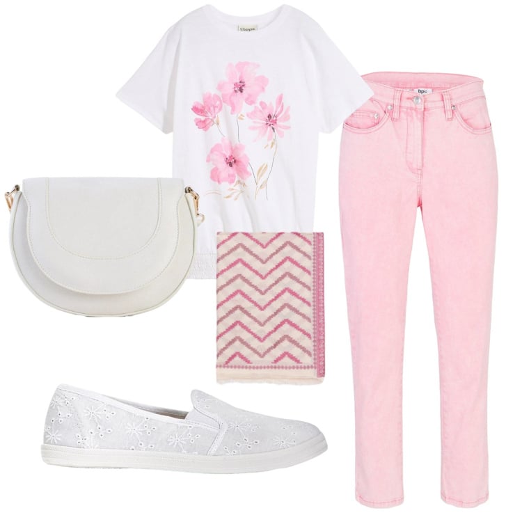Outfit donna - Total look #2372857. Stile Romantica per Tutti i giorni. Abbinamento con ballerine, pantaloni, t-shirt, borse a tracolla, foulard.