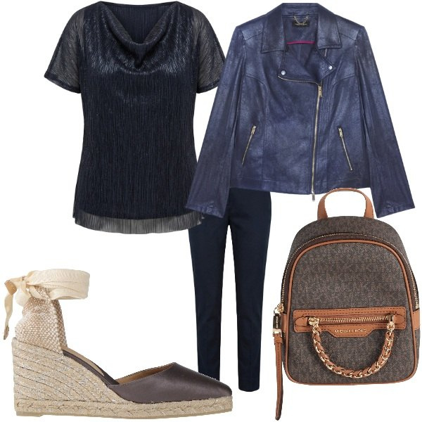 Outfit donna - Total look #2380903. Stile Casual per Tutti i giorni. Abbinamento con espadrillas, zaini, blazer, t-shirt, pantaloni chino.
