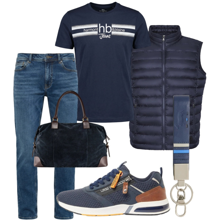 Outfit uomo - Total navy. Stile Urban per Tutti i giorni. Abbinamento con sneakers, portachiavi, jeans, t-shirt, piumini, borse sportive.