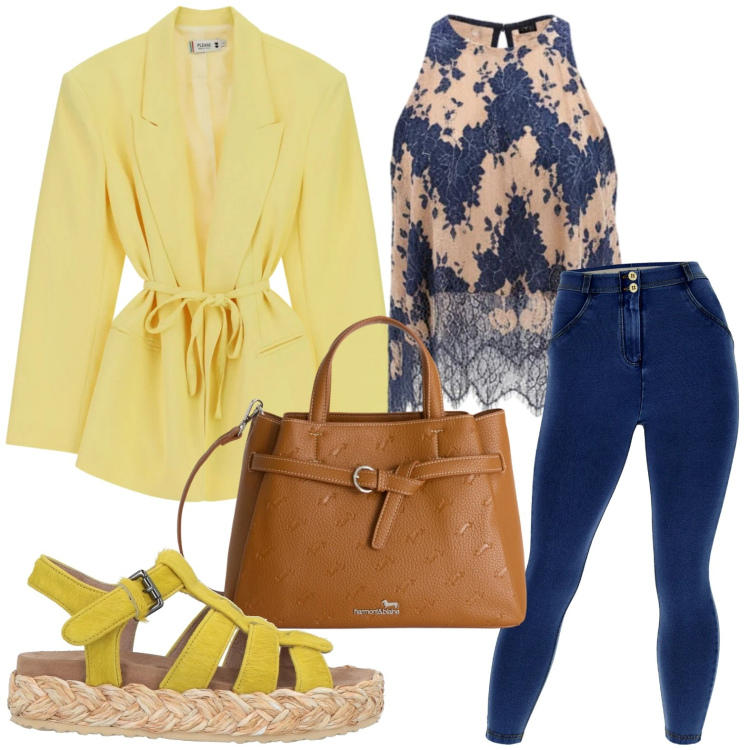 Outfit donna - Top a fiori. Stile Casual per Tutti i giorni. Abbinamento con espadrillas, top, blazer, borse a mano, jeggings.