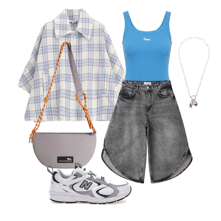 Outfit donna - Maggio. Stile Casual per Tutti i giorni. Abbinamento con pantaloni corti, borse a tracolla, canottiere, cappotti, ciondoli, sneakers.