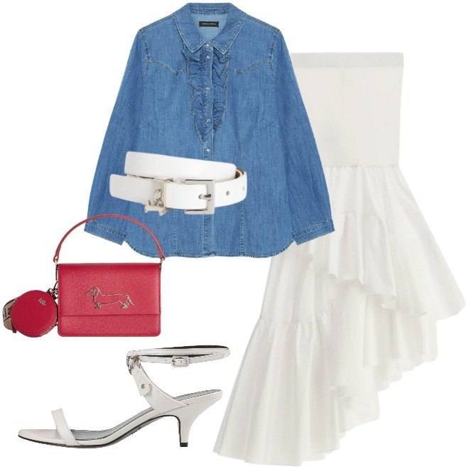 Outfit donna - Strepitosamente curvy. Stile Sexy per Serata fuori. Abbinamento con sandali in pelle, gonne lunghe, cinture, borse a tracolla, camicie.