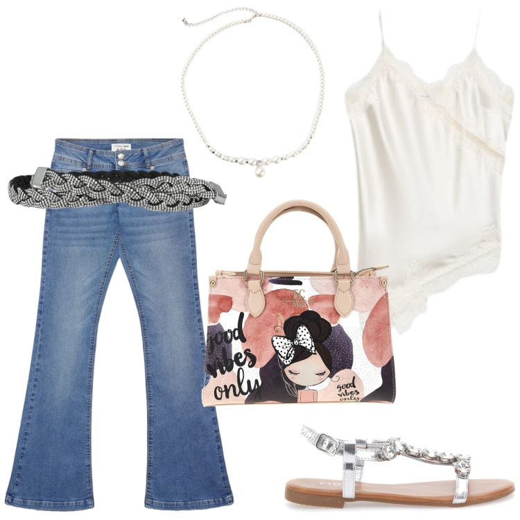 Outfit donna - Romanticamente Urban. Stile Romantica per Tutti i giorni. Abbinamento con collane, cinture, jeans a zampa, canottiere, borse a mano, sandali gioiello.