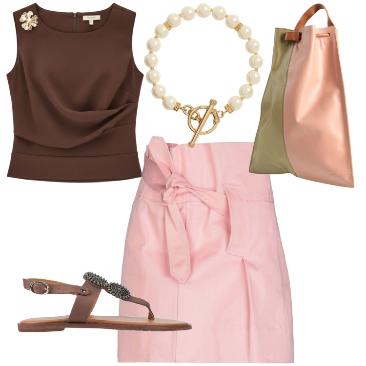 Outfit donna - Femminilità. Stile Casual per Tutti i giorni. Abbinamento con minigonne, zaini, infradito, top, collane.