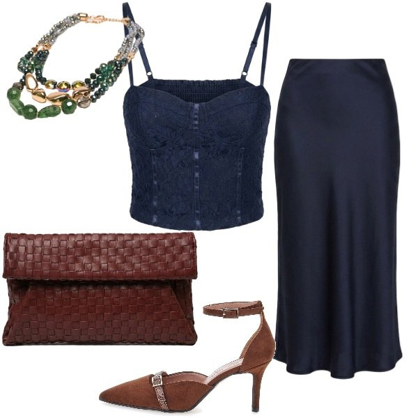 Outfit donna - Serata a 2. Stile Sexy per Serata fuori. Abbinamento con gonne longuette, clutch, top, collane, décolleté.
