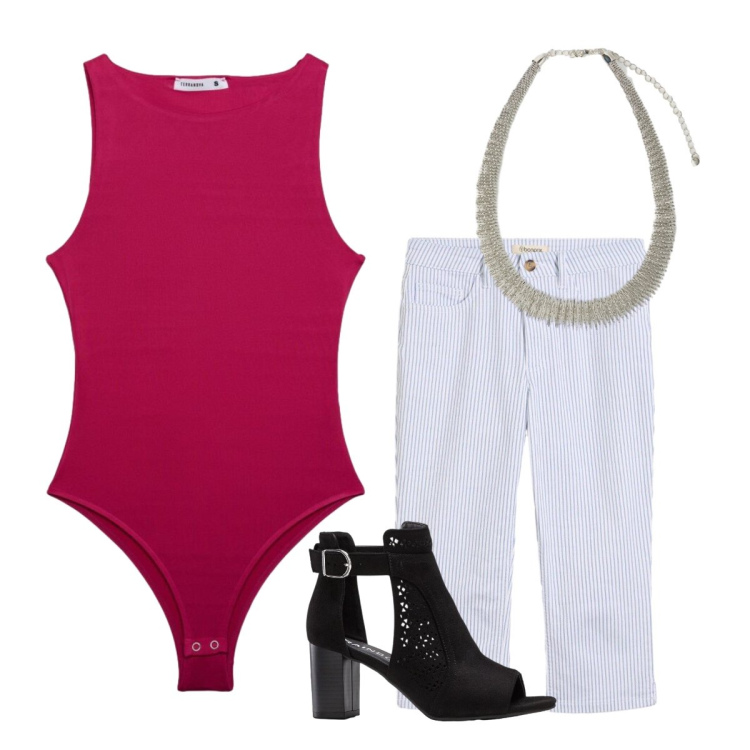 Outfit donna - Fine giugno. Stile Casual chic per Ufficio. Abbinamento con sandali col tacco, jeans, top, collane.
