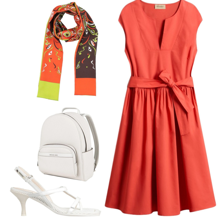 Outfit donna - Total look #2425525. Stile Chic per Ufficio. Abbinamento con infradito, zaini, sciarpe, vestiti corti.