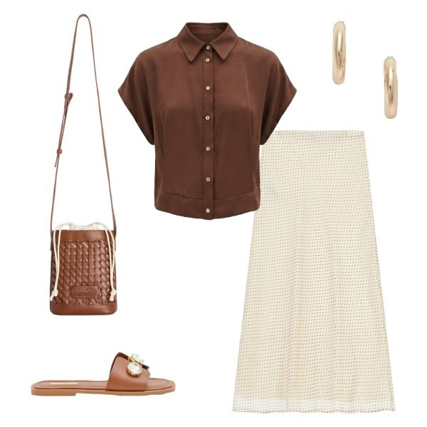 Outfit donna - Fresca in città. Stile Casual chic per Tutti i giorni. Abbinamento con borse a secchiello, camicie a manica corta, sandali gioiello, gonne lunghe, orecchini.