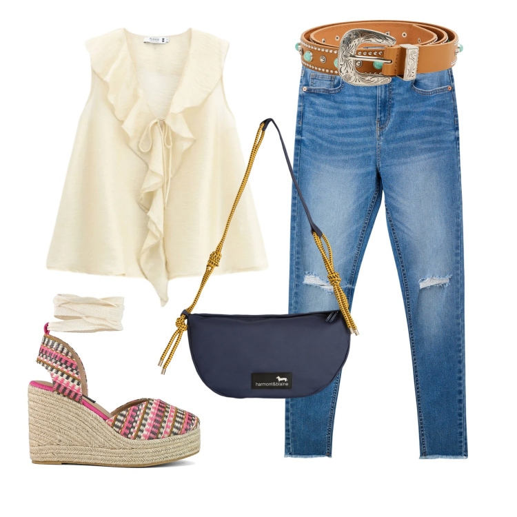Outfit donna - Passeggiando per Toledo. Stile Casual chic per Mare. Abbinamento con jeans strappati, cinture, borse a tracolla, top, zeppe.
