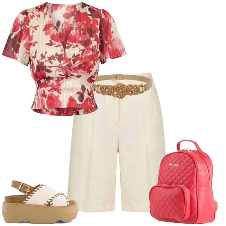 Outfit donna - Casual chic al mare. Stile Casual chic per Mare. Abbinamento con zaini, top, bermuda, cinture, zeppe.