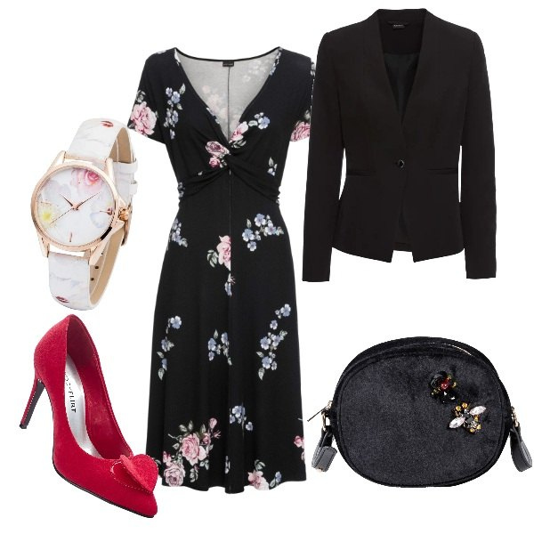 Outfit donna - Son tornate a fiorire le rose. Stile Trendy per Tutti i giorni. Abbinamento con vestiti lunghi, blazer, décolleté, borsa a tracolla con strass e paillettes nero, orologio con cinturino fantasia floreale lunghezza regolabile fucsia.