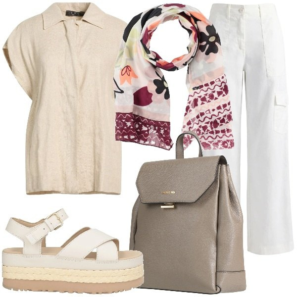 Outfit donna - Must-have in lino. Stile Casual chic per Tutti i giorni. Abbinamento con sandali in pelle, zaini, sciarpe, camicie a manica corta, pantaloni cargo.