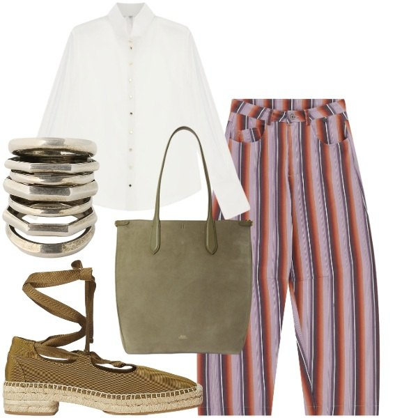 Outfit donna - Riviera Chic. Stile Chic per Mare. Abbinamento con pantaloni, camicie, anelli, borse tote, espadrillas.