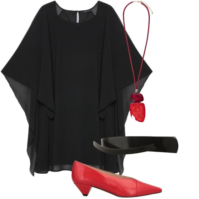 Outfit donna - Agosto-Caldo? Resta comoda e fresca!. Stile Casual chic per Serata fuori. Abbinamento con décolleté, cinture, vestiti corti, ciondoli.