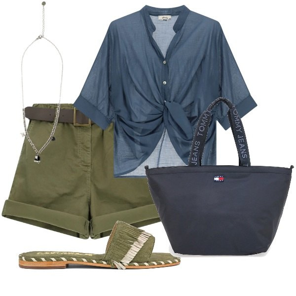 Outfit donna - E siamo in Agosto....... Stile Casual chic per Tutti i giorni. Abbinamento con shorts, camicie, ciondoli, borse tote, ciabatte.