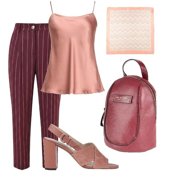 Outfit donna - A cena fuori. Stile Casual chic per Serata fuori. Abbinamento con zaini, top, sandali in pelle, sciarpe, pantaloni.