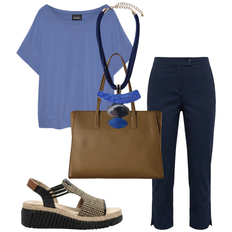 Outfit donna - Total look #2453394. Stile Casual per Ufficio. Abbinamento con sandali, pantaloni capri, shopping bag, t-shirt, ciondoli.