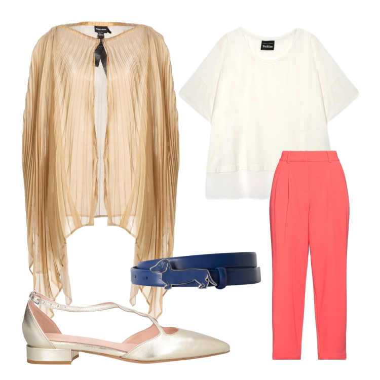 Outfit donna - Naturale in vacanza - Focus Donna Curvy. Stile Trendy per Serata fuori. Abbinamento con cappe, ballerine, pantaloni, cinture, t-shirt.