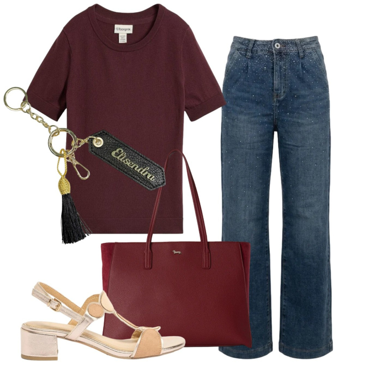 Outfit donna - Fine estate. Stile Casual per Tutti i giorni. Abbinamento con sandali col tacco, t-shirt, shopping bag, jeans, portachiavi.
