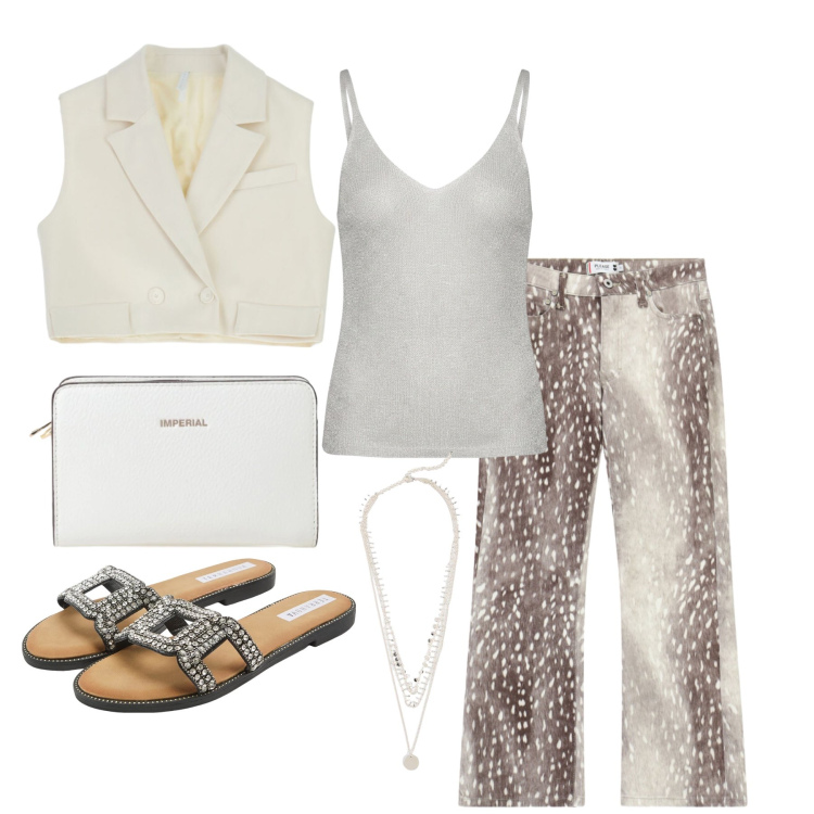 Outfit donna - Agosto. Stile Glamour per Tutti i giorni. Abbinamento con collane, borse a tracolla, gilet, ciabatte, pantaloni, top.