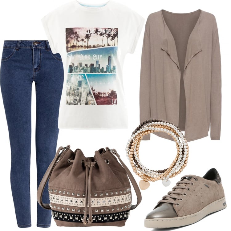 Outfit donna - Caffè e cioccolato. Stile Basic per Tutti i giorni. Abbinamento con maglieria, borsa a mano, bracciale, sneakers effetto scamosciato con lacci, t-shirt con stampa girocollo con orlo bianco, vestito con stampa in denim aderente blu.