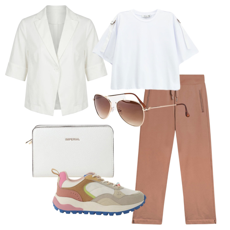 Outfit donna - Agosto. Stile Minimal per Tutti i giorni. Abbinamento con occhiali da sole, borse a tracolla, sneakers, t-shirt, pantaloni sportivi, blazer.