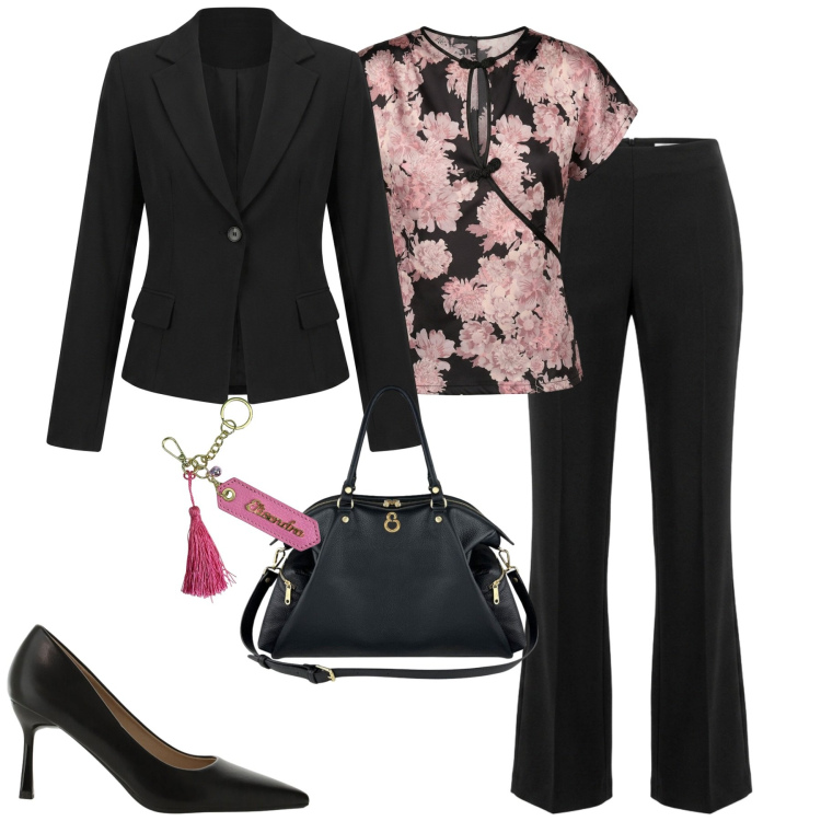 Outfit donna - City. Stile Urban per Tutti i giorni. Abbinamento con décolleté, shopping bag, portachiavi, top, pantaloni, blazer.