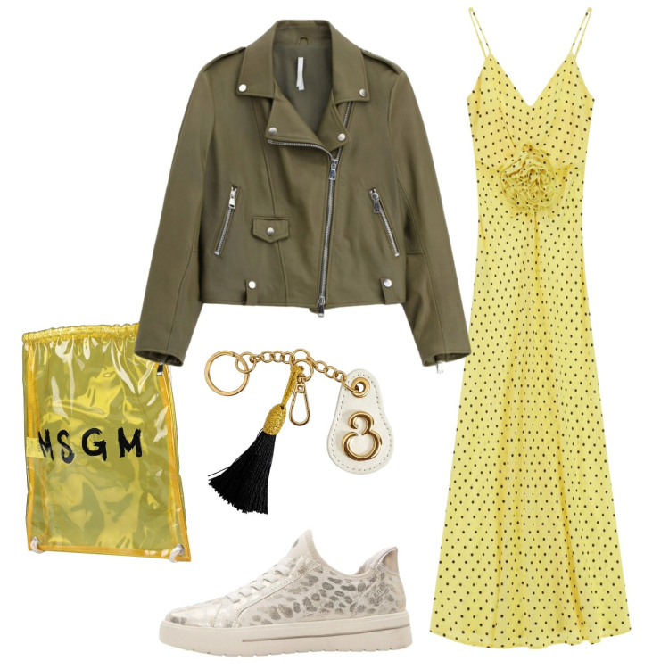 Outfit donna - Chiodo e abito lungo. Stile Casual per Tutti i giorni. Abbinamento con zaini, sneakers, vestiti lunghi, giacche, portachiavi.