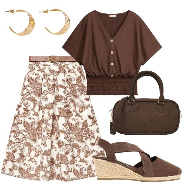 Outfit donna - Serata tra amici. Stile Casual per Tutti i giorni. Abbinamento con bluse, orecchini, zeppe, gonne lunghe, borse a tracolla.