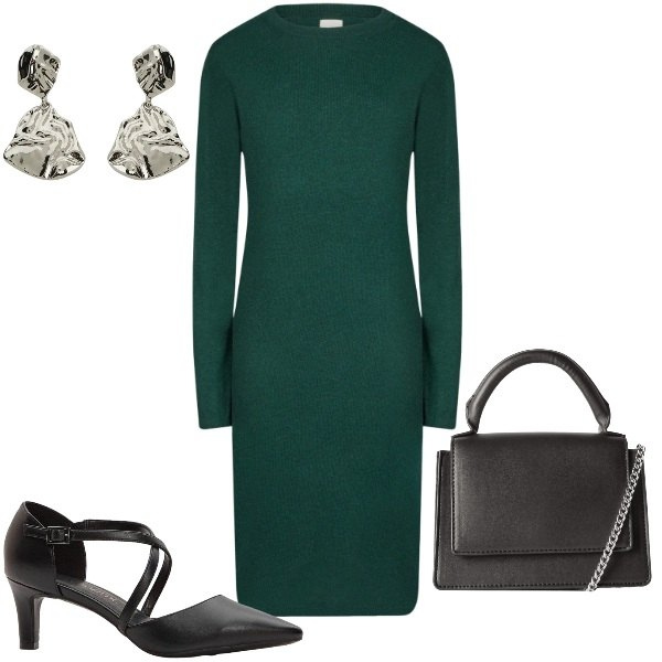 Outfit donna - Abitino super sconto. Stile Casual chic per Ufficio. Abbinamento con décolleté, orecchini, vestiti midi/longuette, borse a tracolla.