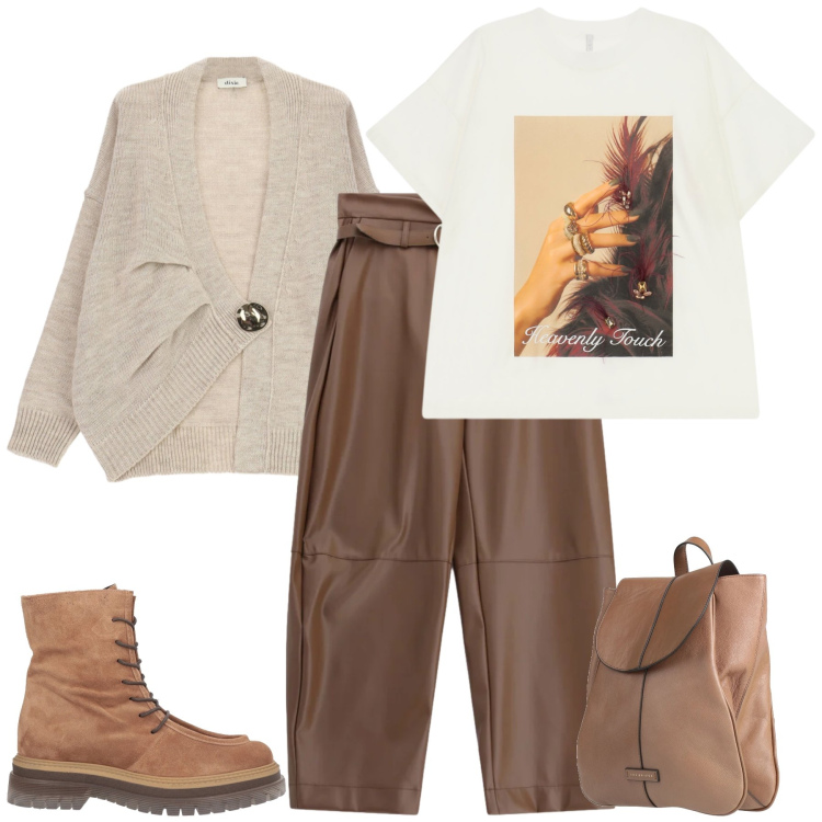Outfit donna - Tessuti avvolgenti ad ottobre. Stile Casual chic per Tutti i giorni. Abbinamento con stivaletti, zaini, pantaloni, t-shirt, cardigans.