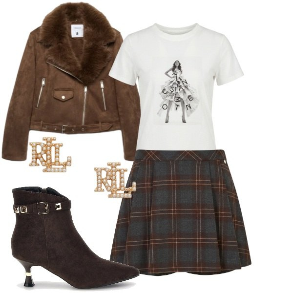 Outfit donna - con stile. Stile Glamour per Tutti i giorni. Abbinamento con orecchini, minigonne, t-shirt, giacche, stivaletti.